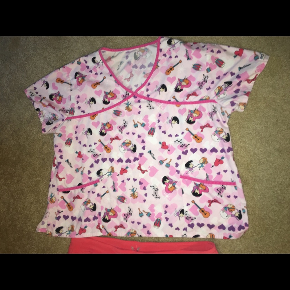 Smitten Scrub Set ♥︎ - Picture 5 of 7